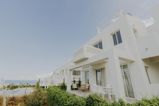 TERRA – Alsancak, Girne, Kuzey Kıbrıs'ta Lüks Konut Kompleksi
